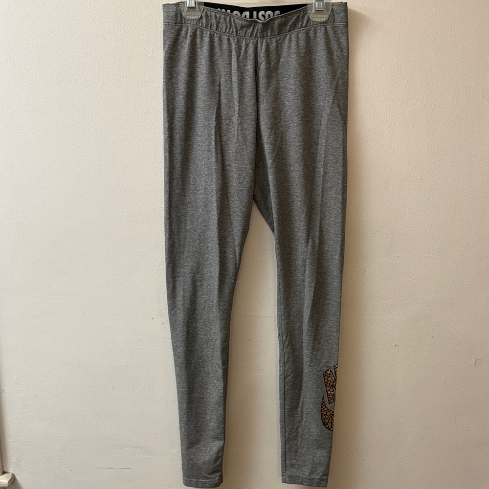 Nike Gray Leggings with Black Waistband - Picture 1 of 4